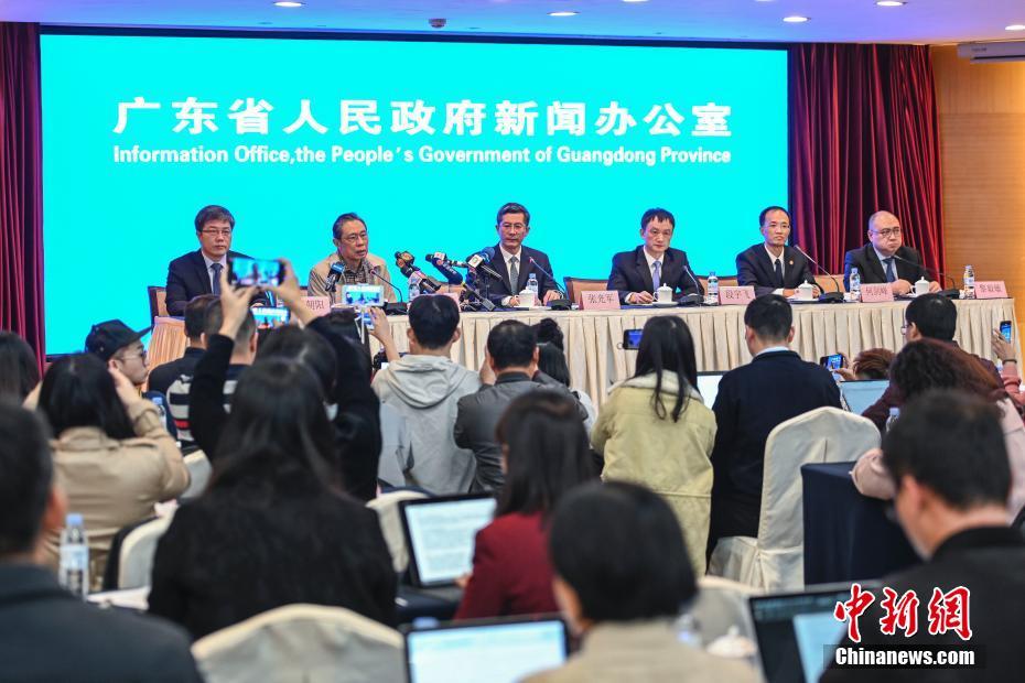 鐘南山氏「新型肺炎に特効薬なし、患者の厳格な隔離が最重要」