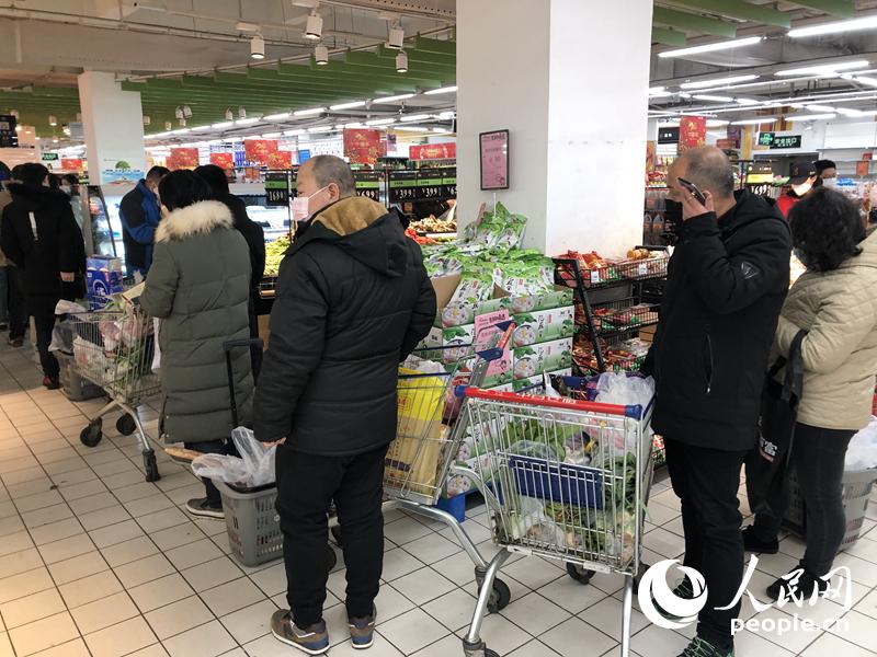 湖北省武漢市のスーパー、価格がほぼ平常通りに