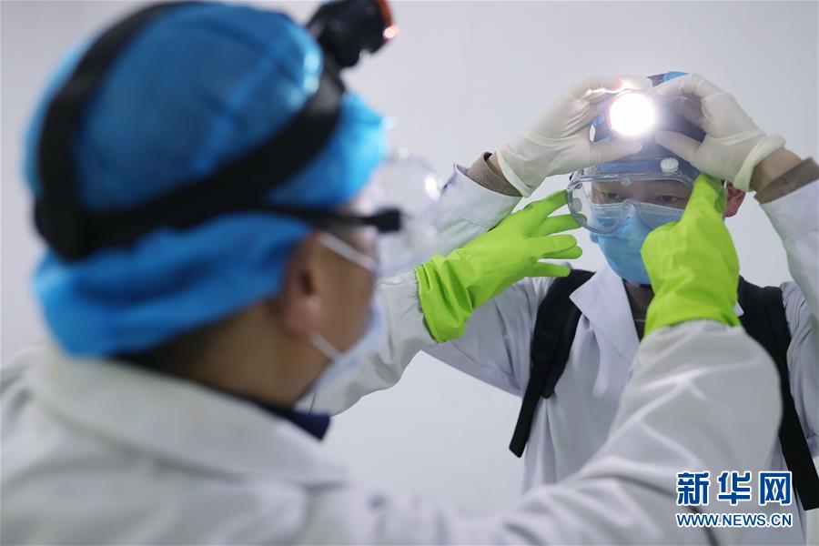 高速鉄道の「安全を守る人々」