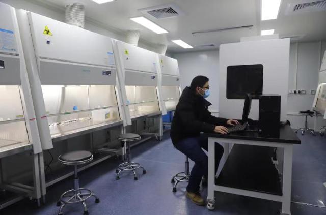 武漢の「火眼」実験室運(yùn)用開(kāi)始　1日あたりのウイルス検査數(shù)１萬(wàn)件 