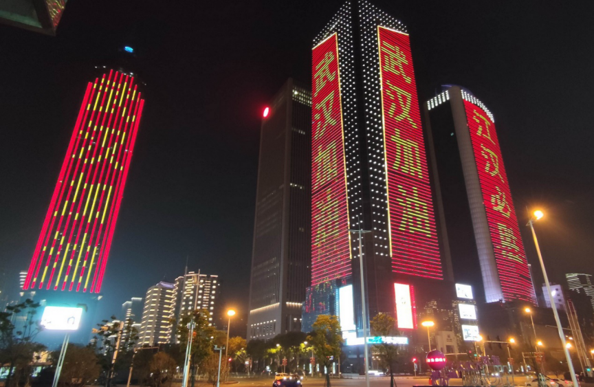 武漢で新型コロナウイルスと闘う人々、その最前線の記録