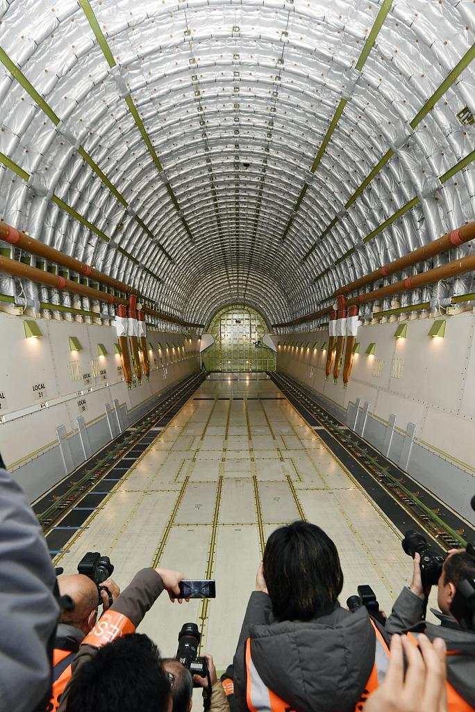 想像以上にデカい！ボーイング747ドリームリフター內(nèi)部が初公開(kāi)　日本