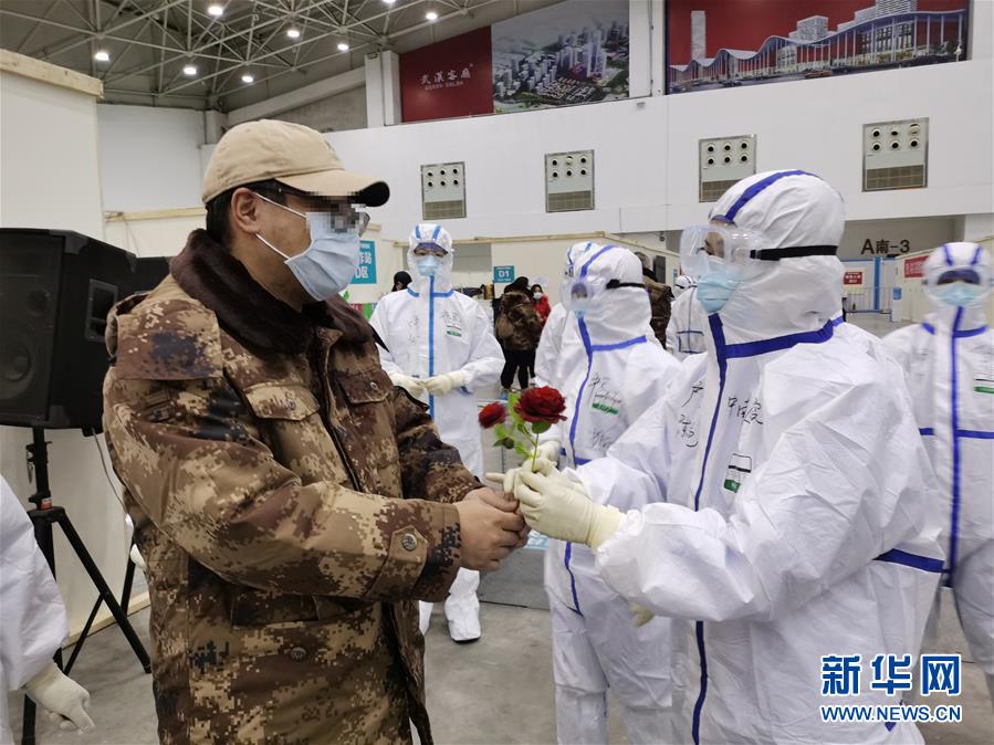 武漢の臨時醫(yī)療施設(shè)で患者17人が治癒?退院