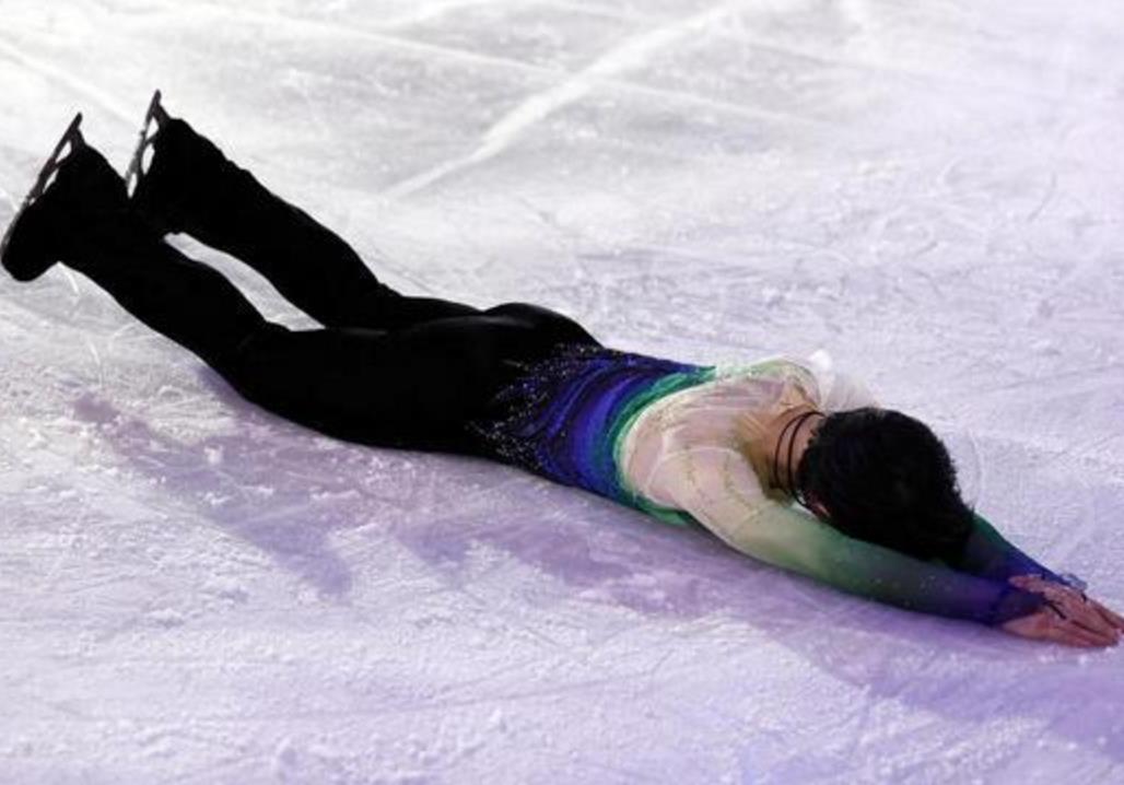 転んだ羽生結弦選手の足バタバタに萌え！中國ネットで話題に