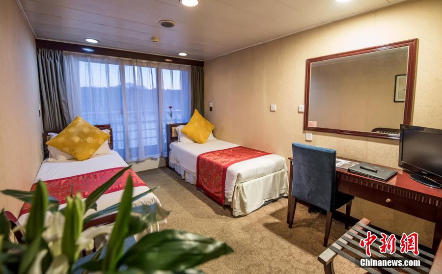 長(zhǎng)江三峽下りのフェリー7隻が武漢へ、醫(yī)療チームの宿舎として利用