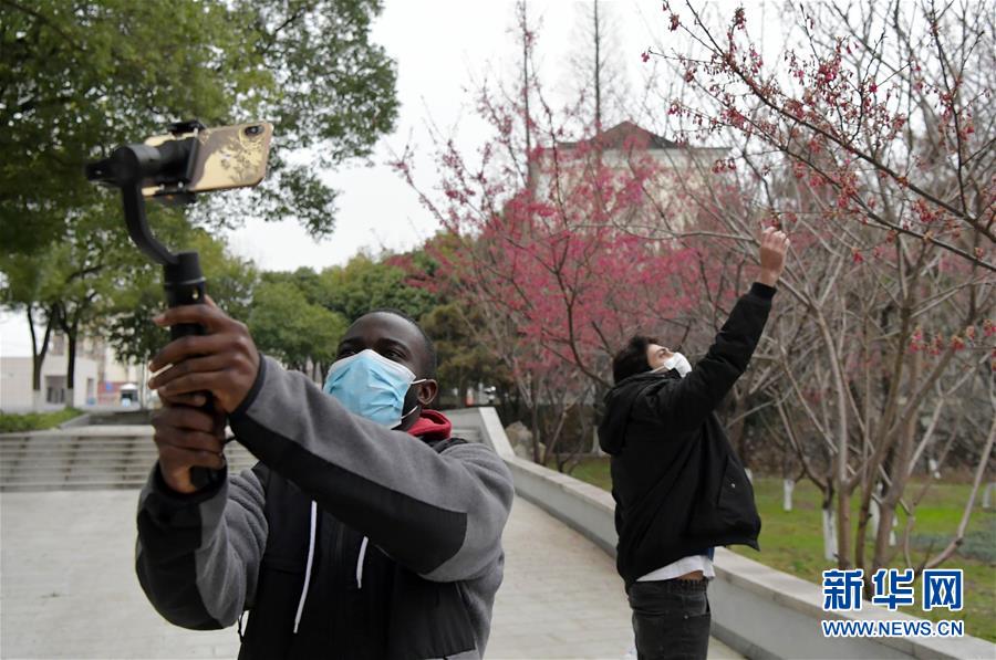 「中國で元気にやってます！」ナイジェリア人留學(xué)生が動畫撮影　江西省