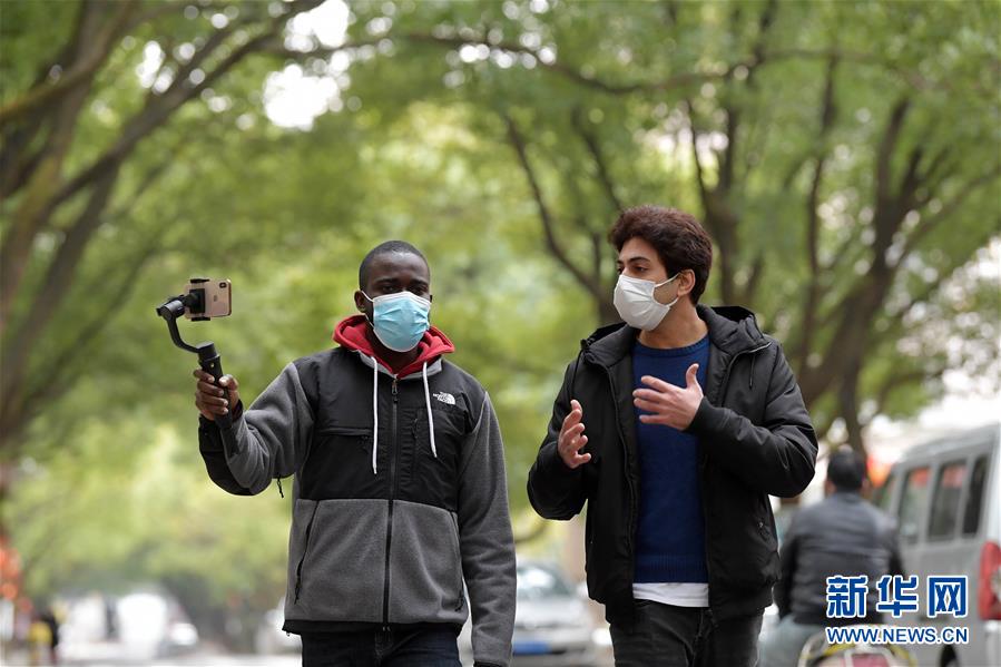 「中國で元気にやってます！」ナイジェリア人留學生が動畫撮影　江西省