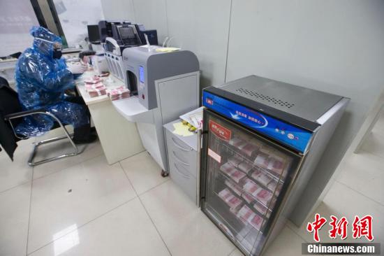 銀行が現(xiàn)金を消毒、安全な使用を保障　山西省
