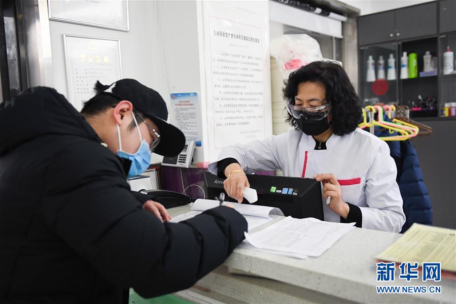 北京市內(nèi)の理髪店、予約制を?qū)g施