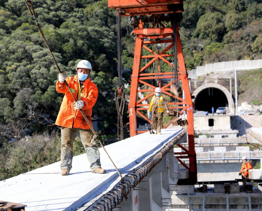 工事再開を加速する中國(guó)の重大プロジェクト