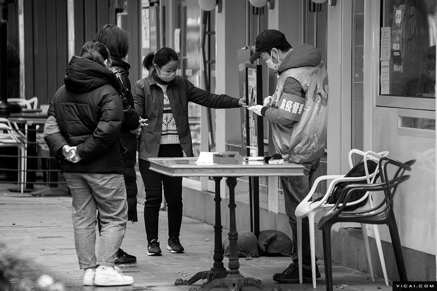 戦「疫」の最前線(xiàn)を駆け回る人々　上海?大學(xué)路周辺