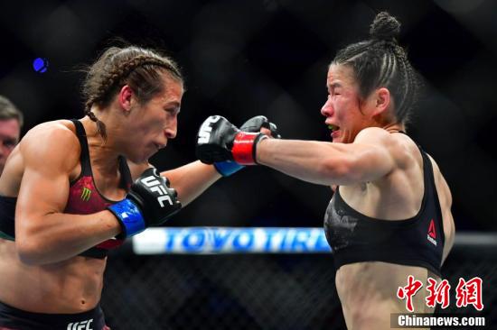 張偉麗選手、UFC王座防衛(wèi)　中國総合格闘技の歴史を再び塗り替える