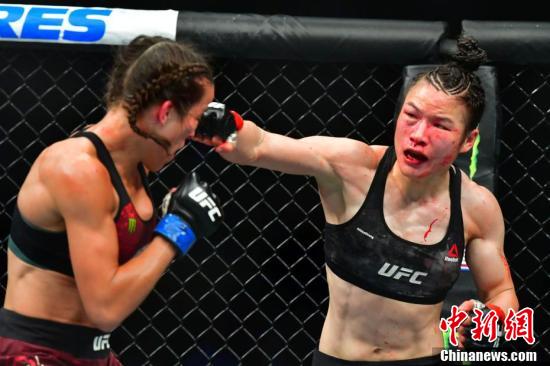 張偉麗選手、UFC王座防衛(wèi)　中國総合格闘技の歴史を再び塗り替える