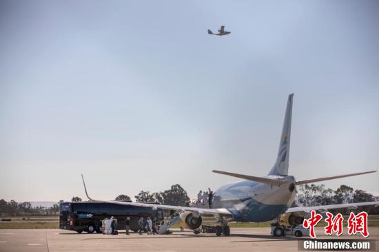 クルーズ船「グランド?プリンセス號(hào)」の乗客が下船し、オークランドを出発