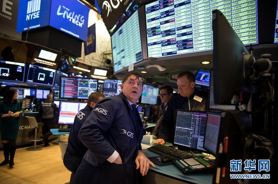 16日のニューヨーク株式市場　3大株価が11％超暴落