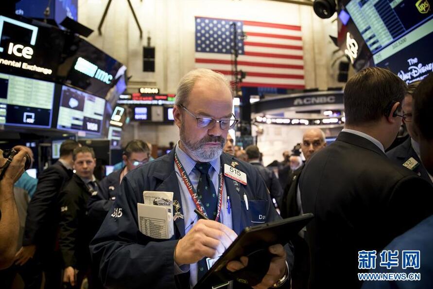 16日のニューヨーク株式市場　3大株価が11％超暴落