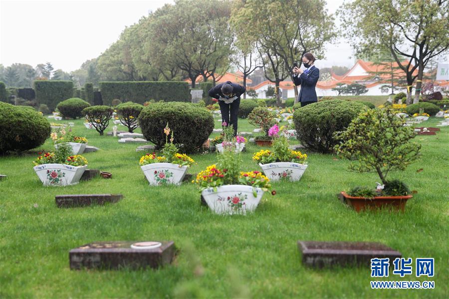 オンライン墓參りや墓參り代行が新しい選択肢に 上海