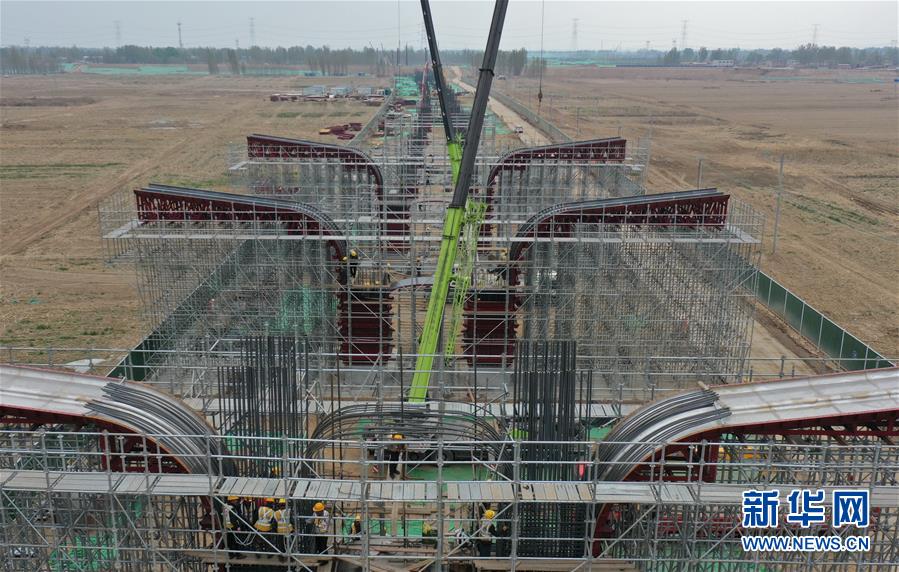 京雄高速道路敷設(shè)工事、順調(diào)に進(jìn)展