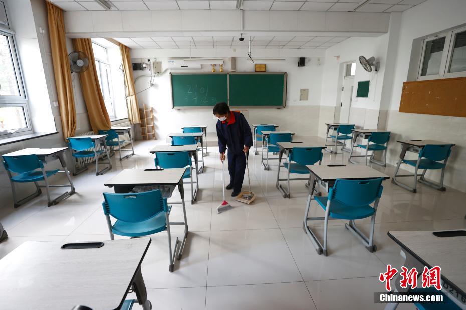 北京の高3生　感染癥と闘いながら新學(xué)期を迎える