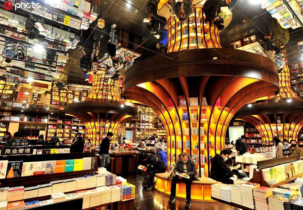 上?！哥姇w」徐匯店內部の様子（寫真著作権は東方ICが所有のため転載禁止）。