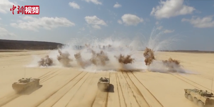 中國(guó)海軍創(chuàng)設(shè)71周年　新型戦闘力の構(gòu)築を強(qiáng)化してモデル転換を推進(jìn)