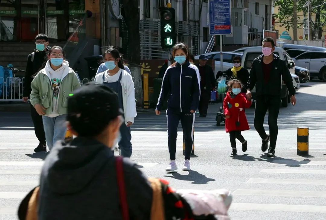 手のひらをかざすと青になる信號(hào)機(jī)が江蘇省徐州市に登場(chǎng)