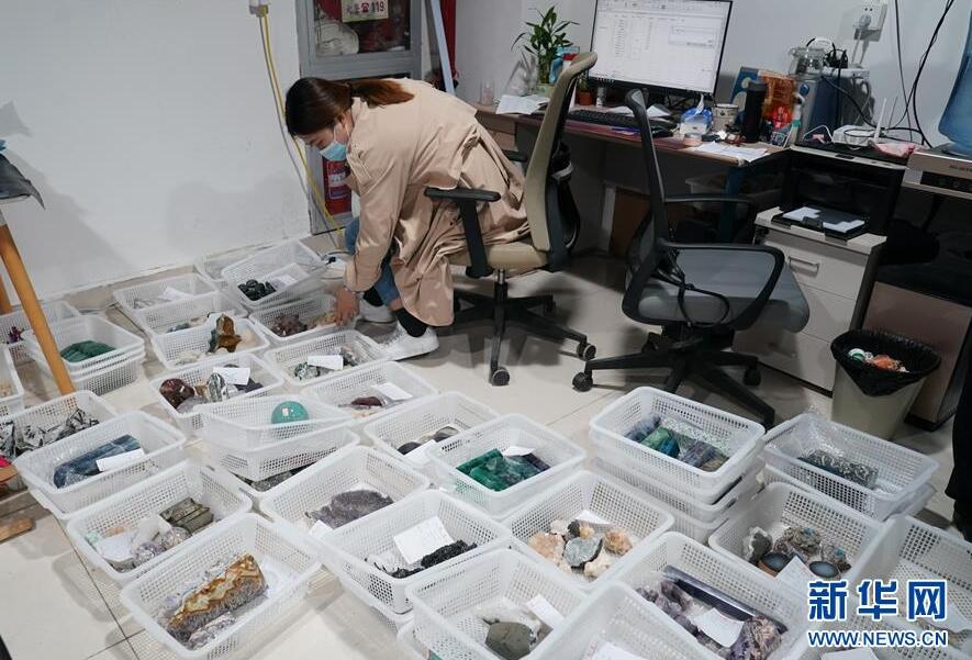 ライブコマース、EC起業(yè)の夢を「インキュベート」