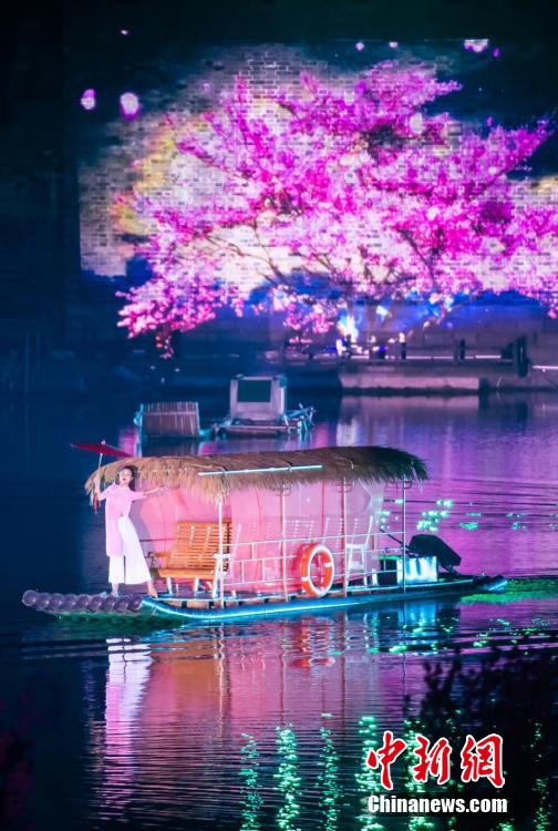 「ピーク時(shí)間帯を避けた」観光がナイトエコノミーをけん引　江蘇省