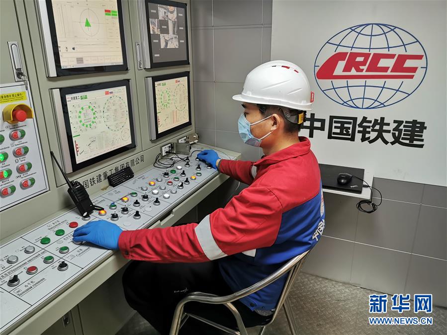 中國の11メートル級シールドマシン、モスクワに初登場