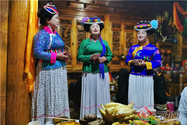 「東方女児國(guó)」観光が貧困支援を後押し　雲(yún)南省永寧鎮(zhèn)