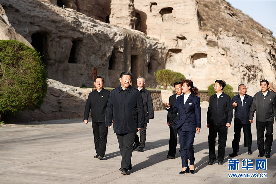 習(xí)近平総書記「貧困脫卻の難関攻略の決勝を確?！?></a></td></tr><tr><td class=