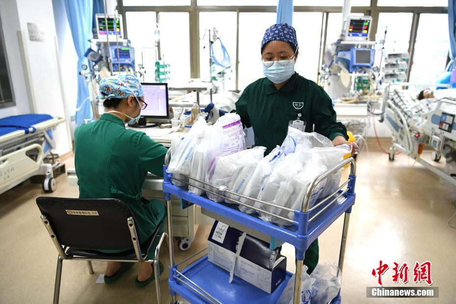 「國際看護師の日」、息をつく暇もないICU　福建省
