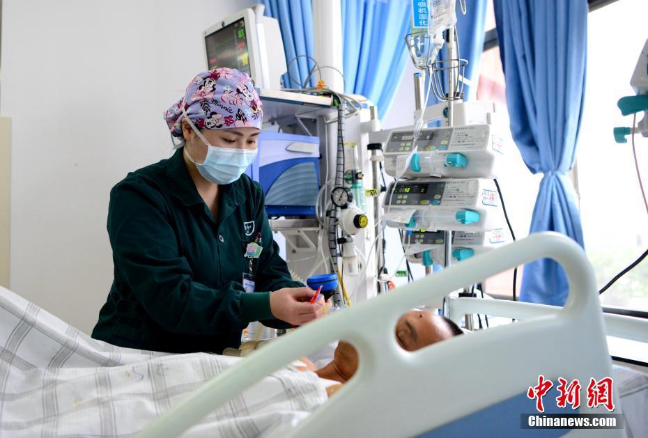 「國際看護(hù)師の日」、息をつく暇もないICU　福建省