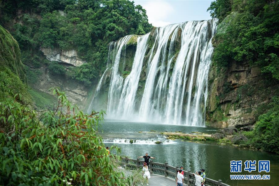 活気を取り戻す黃果樹観光　貴州省