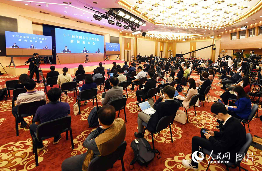 【第13期全人代第3回會(huì)議記者會(huì)見】中米関係は重要な正念場(chǎng)に　非衝突?非対立の堅(jiān)持が鍵