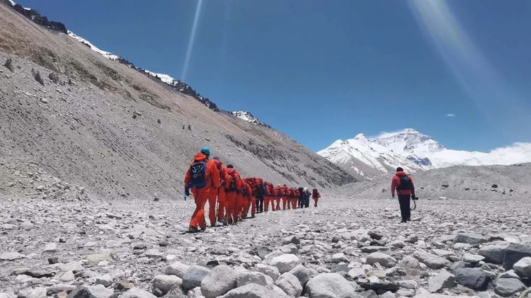 感動(dòng)！チョモランマ登頂全過程を捉えた寫真22枚