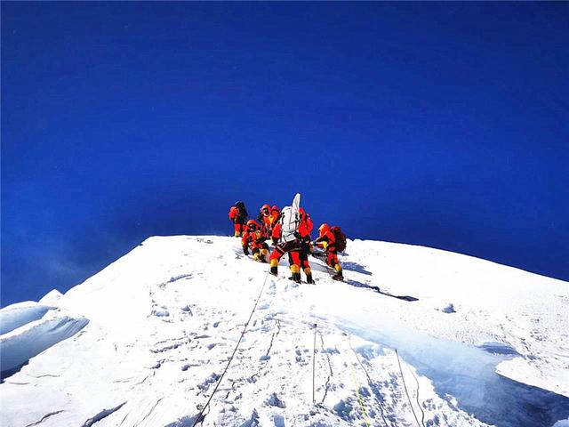 中國5Gネットワークがチョモランマ標高測量を全面支援