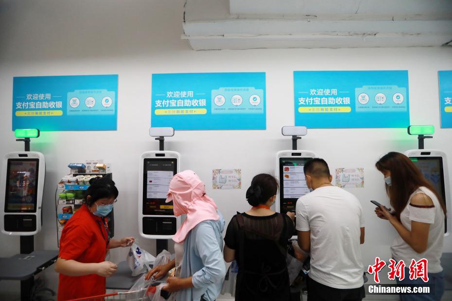 武漢のスーパーやレストラン、徐々に営業(yè)再開　湖北省