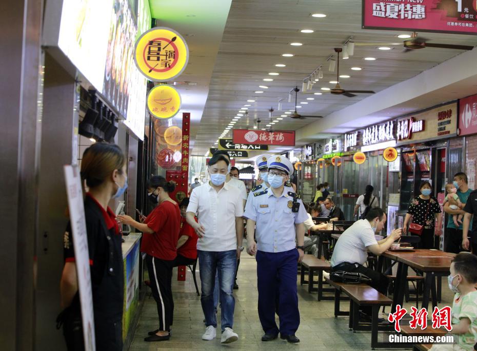 武漢のスーパーやレストラン、徐々に営業(yè)再開　湖北省