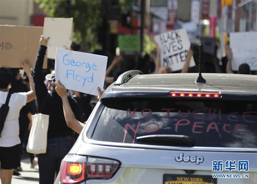 警察の不適切な法執(zhí)行に抗議　全米各地でデモが続く