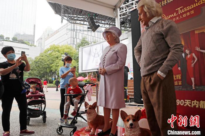 5日間限定の遊園地登場！上海市の南京東路歩行者天國