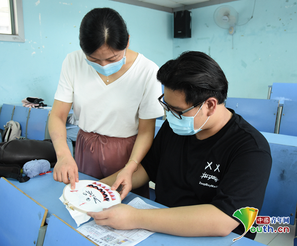 中國(guó)の大學(xué)中國(guó)文學(xué)部が「刺繍」カリキュラムを開(kāi)設(shè)