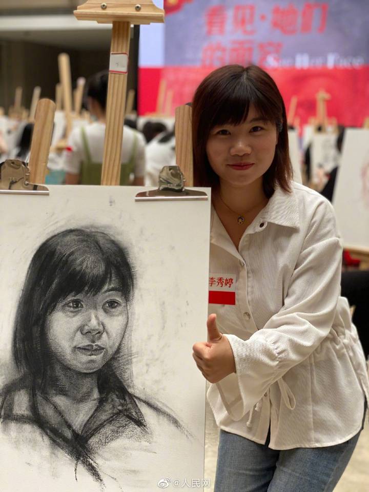 君の笑顔はホントにステキ！浙江美術(shù)館で湖北支援醫(yī)療関係者の肖像畫制作イベント