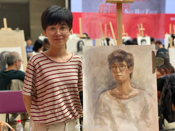 君の笑顔はホントにステキ！浙江美術(shù)館で湖北支援醫(yī)療関係者の肖像畫制作イベント