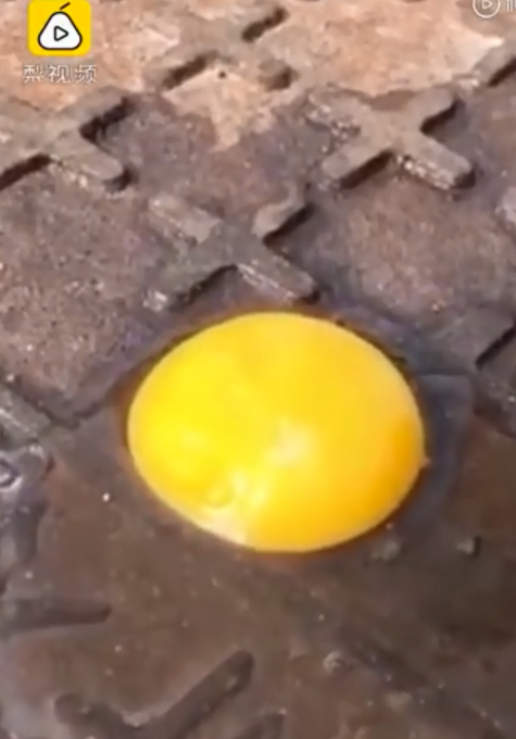 マンホールの蓋で目玉焼き？內(nèi)モンゴルで猛暑、各地で40度以上に