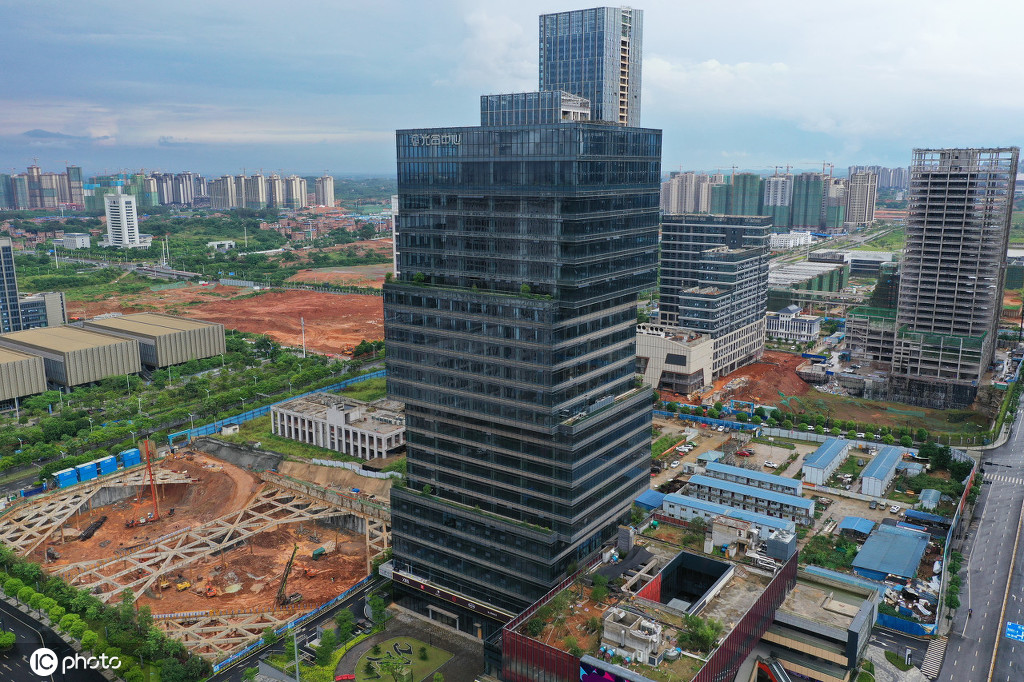 南寧五象新區(qū)にある光合センター（寫(xiě)真著作権は東方ICが所有のため転載禁止）。 