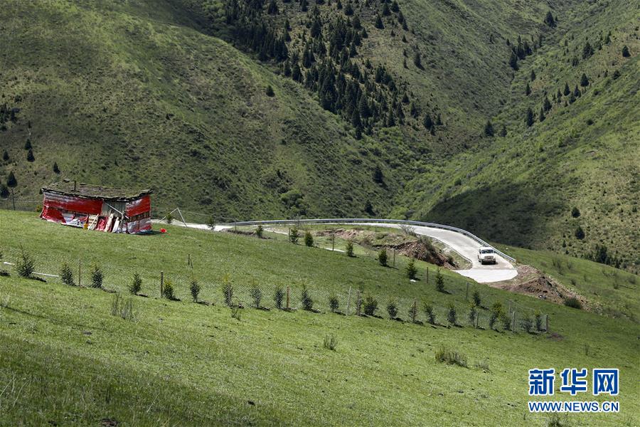 貧困脫卻の一翼を擔(dān)う「上南天路」、最高地點は標(biāo)高4200メートル　四川省