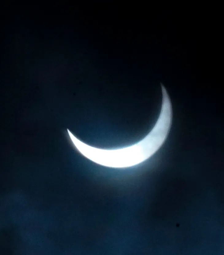 夏至の日に「金環(huán)日食」観測