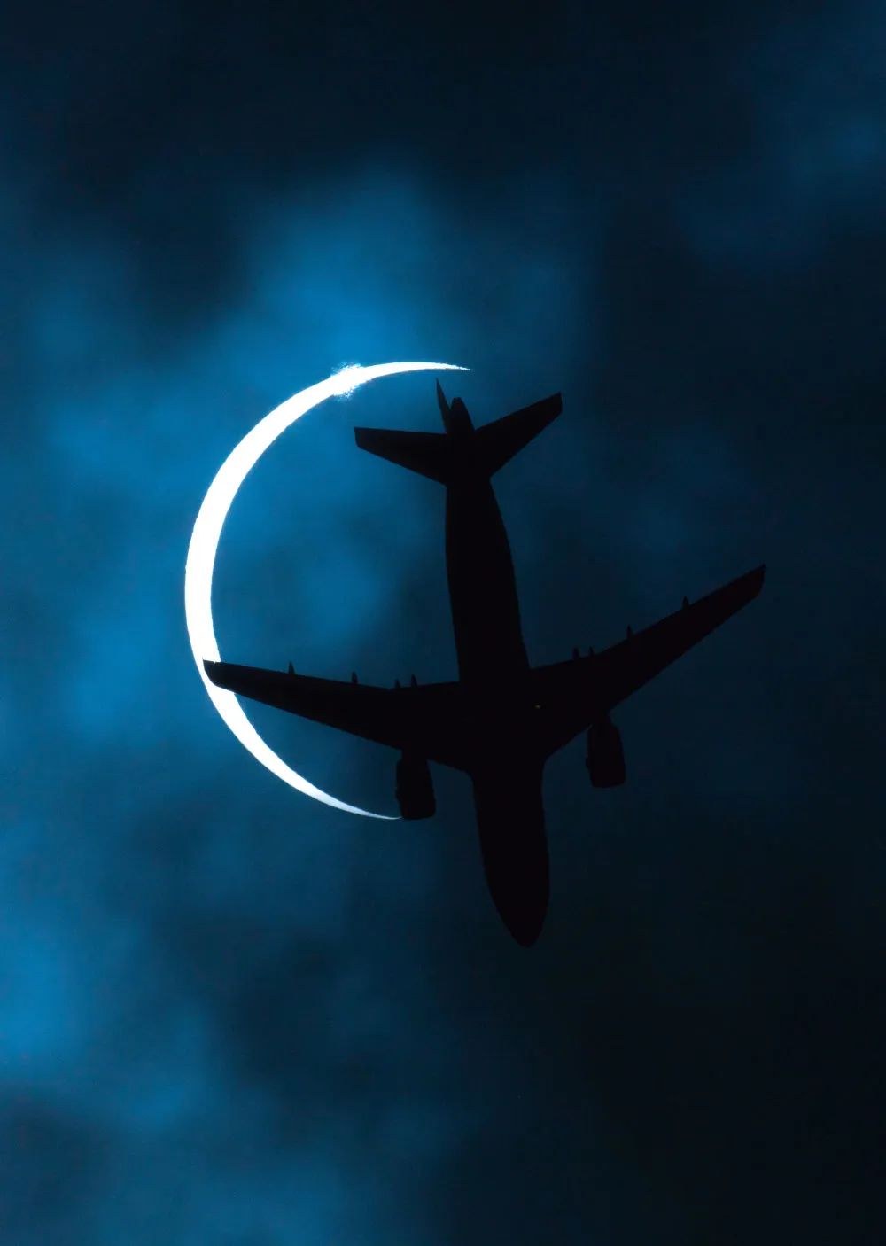 夏至の日に「金環(huán)日食」観測(cè)