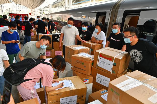 武漢の醫(yī)療機関が支援チームを北京に派遣